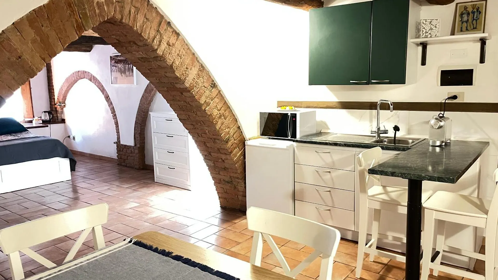 Gli Archi Nel Cuore Di Siena 0*,  Italy